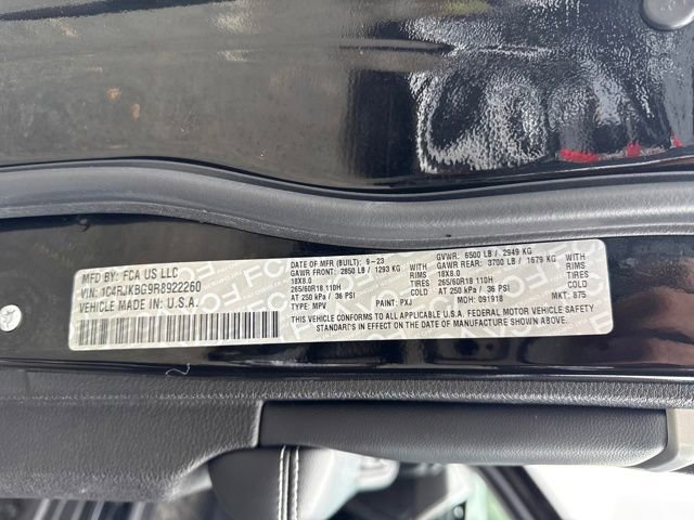 Used 2024 Jeep Grand Cherokee L Limited image 18