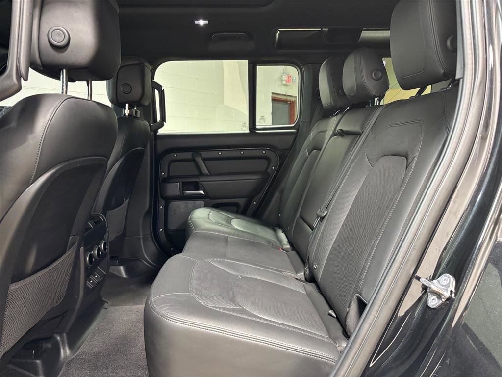 Used 2023 Land Rover Defender 110 V8 image 30