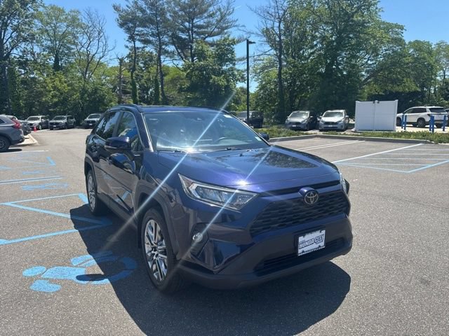 Used 2020 Toyota RAV4 XLE Premium AWD/4WD image 10