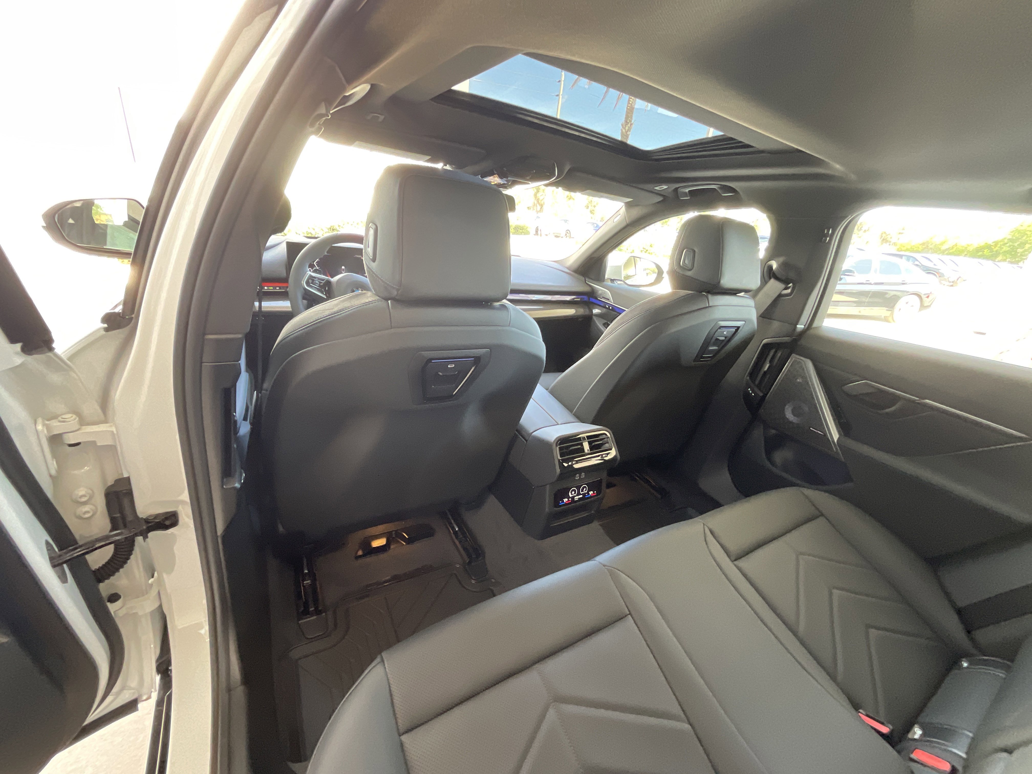 New 2026 BMW 540i xDrive w/ M Sport Package image 24