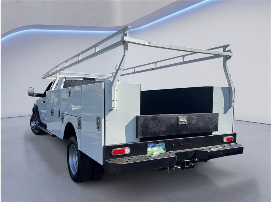 Used 2021 RAM 5500 Tradesman w/ Chrome Appearance Group image 4