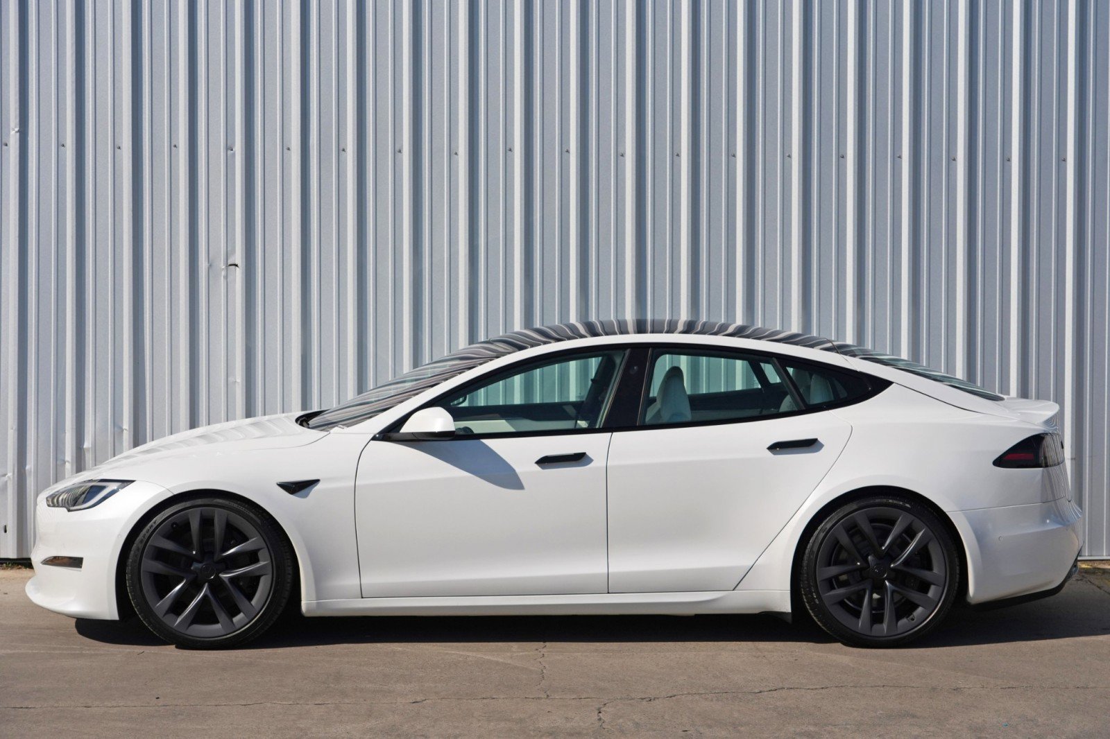Used 2022 Tesla Model S image 53