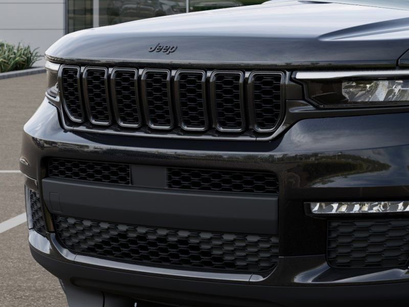 New 2025 Jeep Grand Cherokee L Limited w/ Black Appearance Package image 12