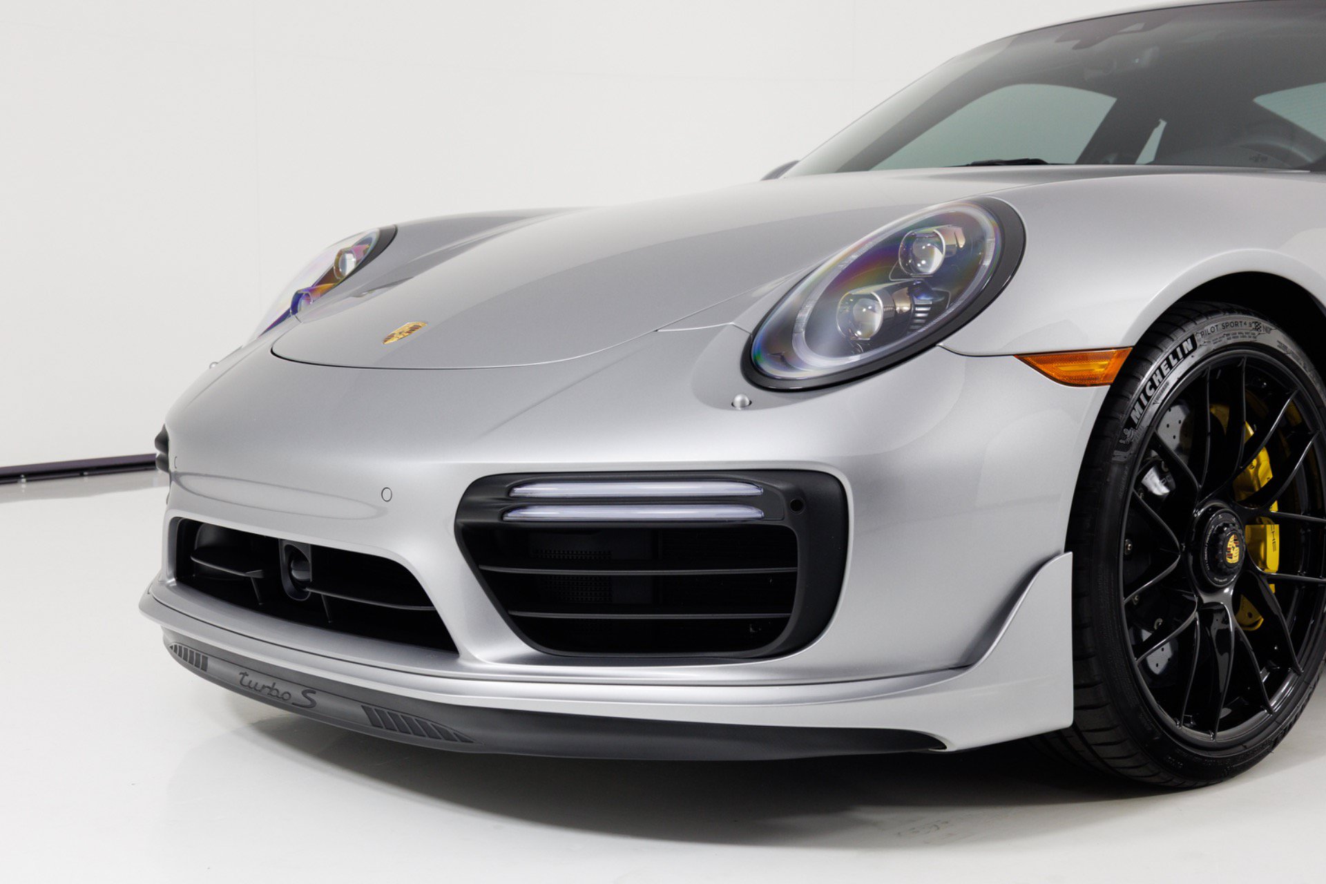 Used 2017 Porsche 911 Turbo S AWD/4WD image 62