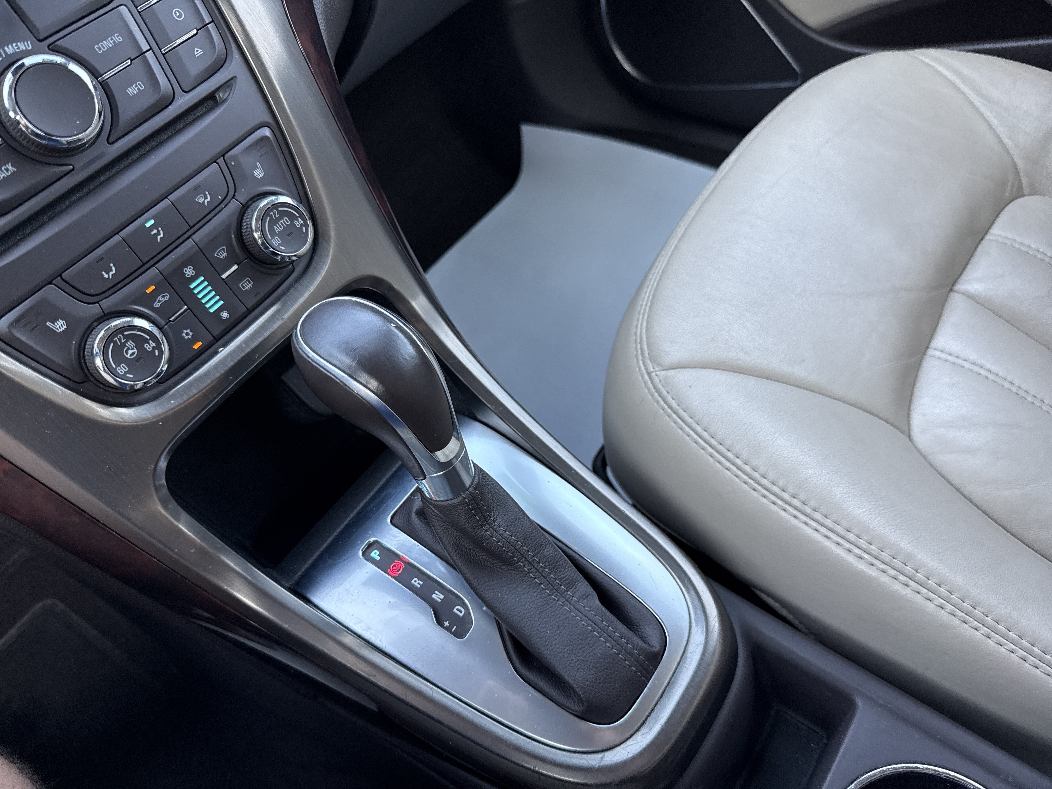 Used 2014 Buick Verano Leather FWD image 23