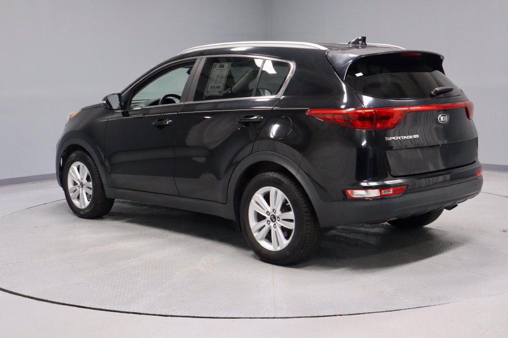 Used 2018 Kia Sportage LX w/ LX Technology Package FWD image 9