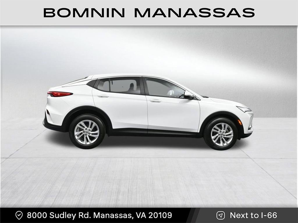 Used 2024 Buick Envista Preferred w/ Advanced Safety Package image 6