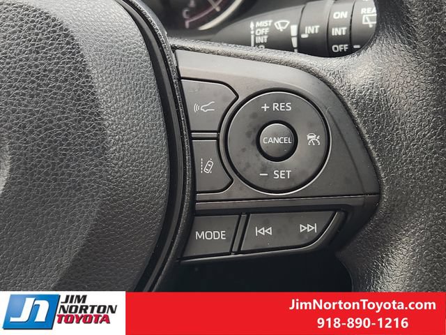 Used 2025 Toyota RAV4 XLE w/ Convenience Package FWD image 29