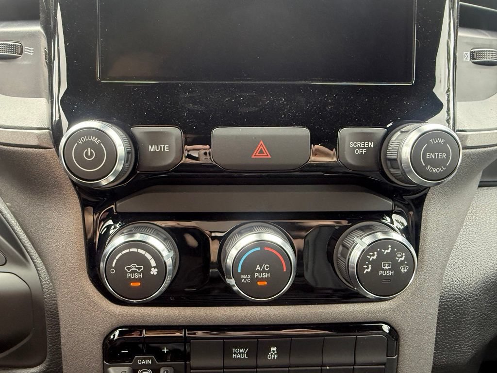 New 2026 RAM 5500 Tradesman w/ Chrome Appearance Group AWD/4WD image 25