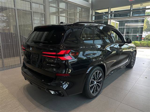 New 2026 BMW X5 xDrive50e w/ M Sport Package image 6