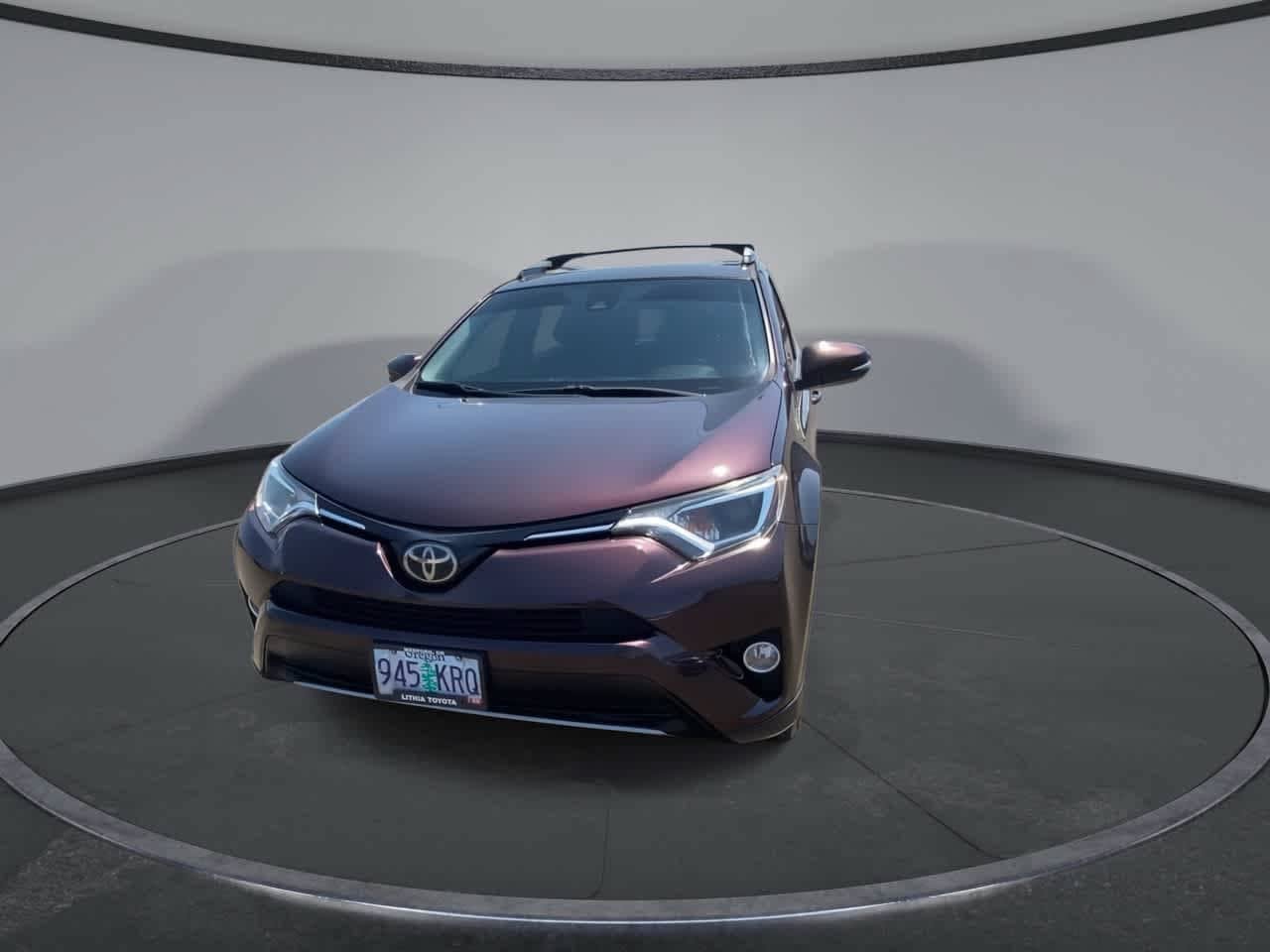 Certified 2018 Toyota RAV4 XLE AWD/4WD image 3