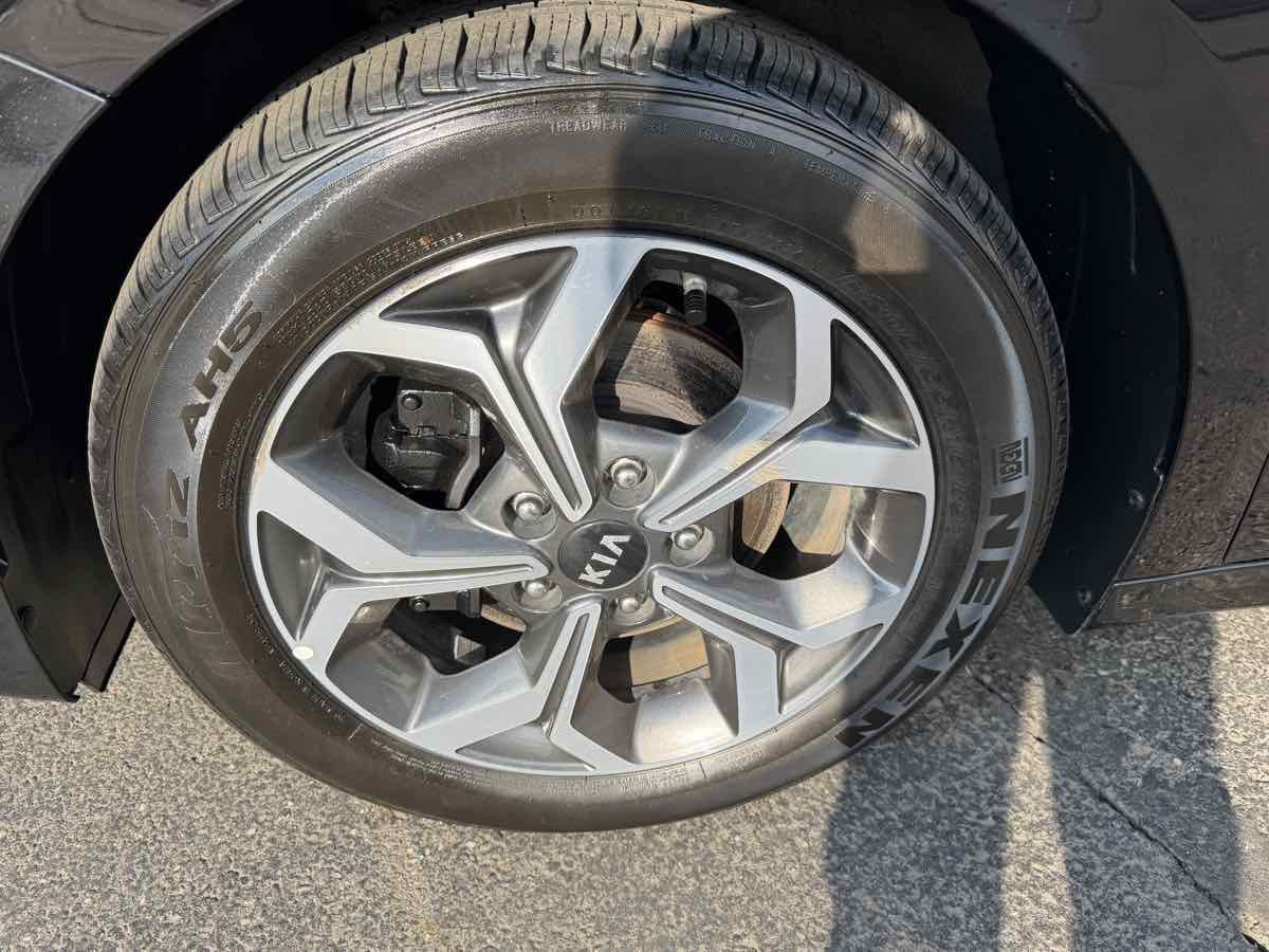 Used 2020 Kia Forte LXS image 10