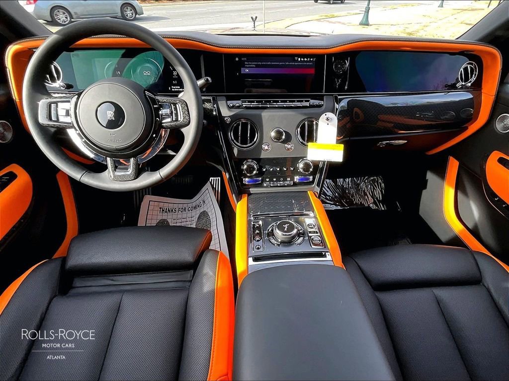 New 2026 Rolls-Royce Cullinan Black Badge image 5