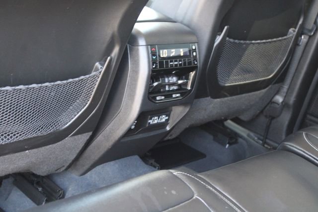 Used 2023 Jeep Grand Cherokee L Limited AWD/4WD image 34