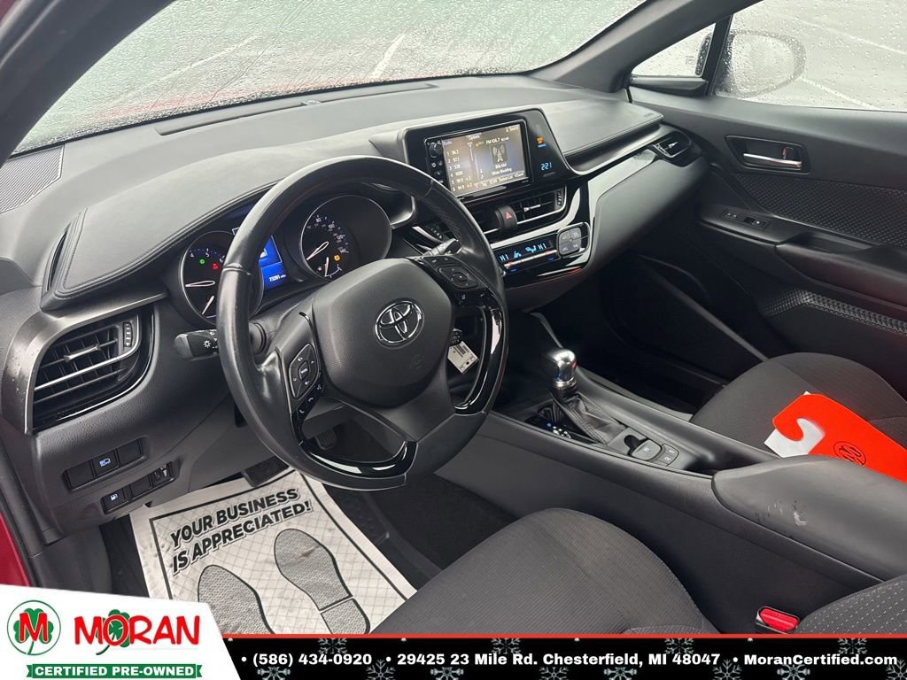 Used 2018 Toyota C-HR XLE image 13