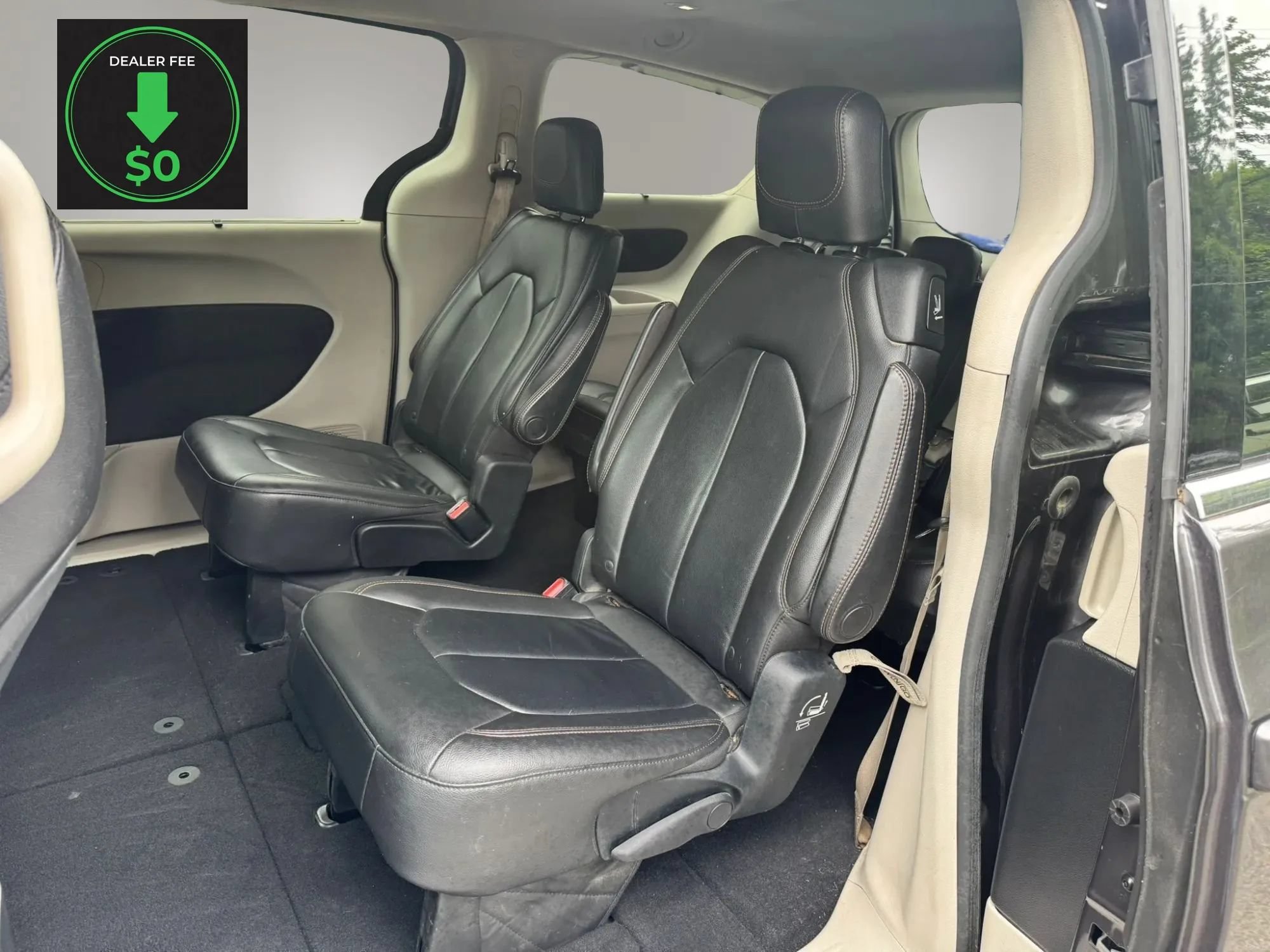 Used 2017 Chrysler Pacifica Touring-L FWD image 22