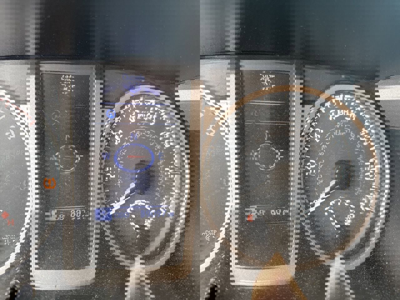 Used 2017 Toyota Tacoma SR5 w/ Tow Package RWD image 12