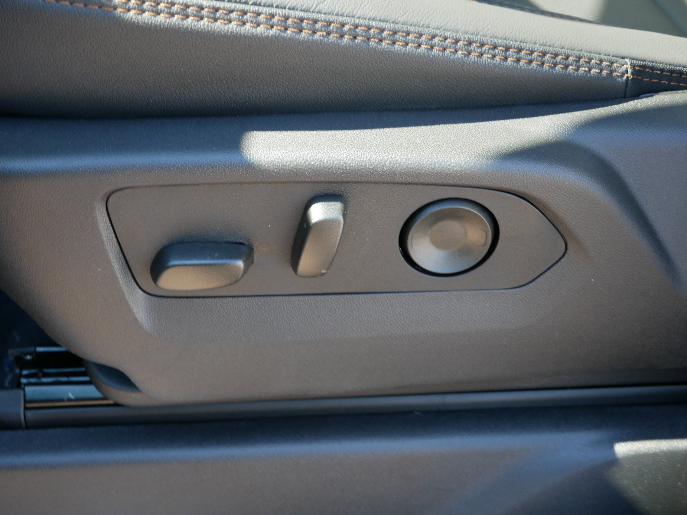 New 2026 GMC Sierra 3500 AT4 image 17