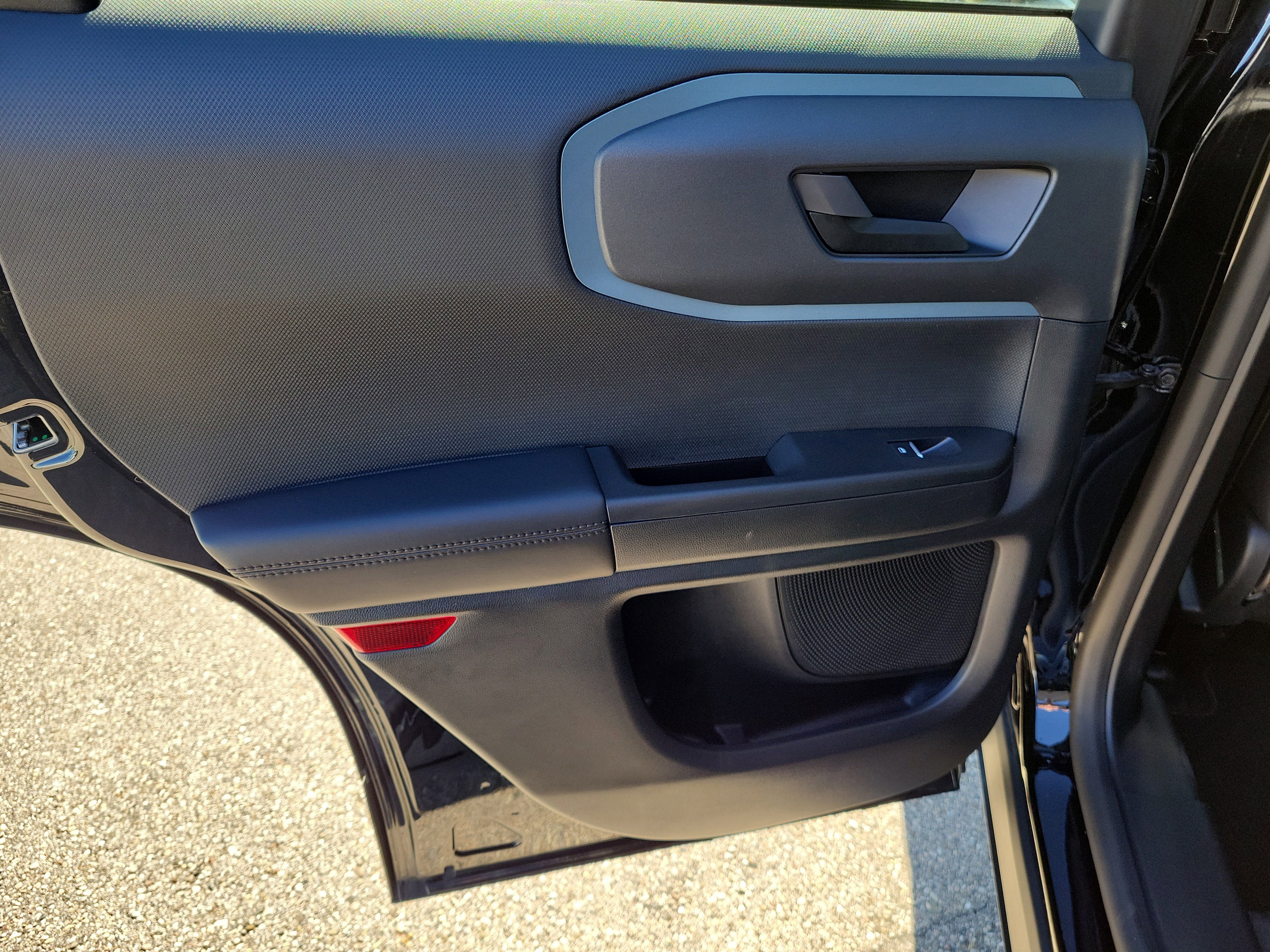 Used 2023 Ford Bronco Sport Badlands image 14