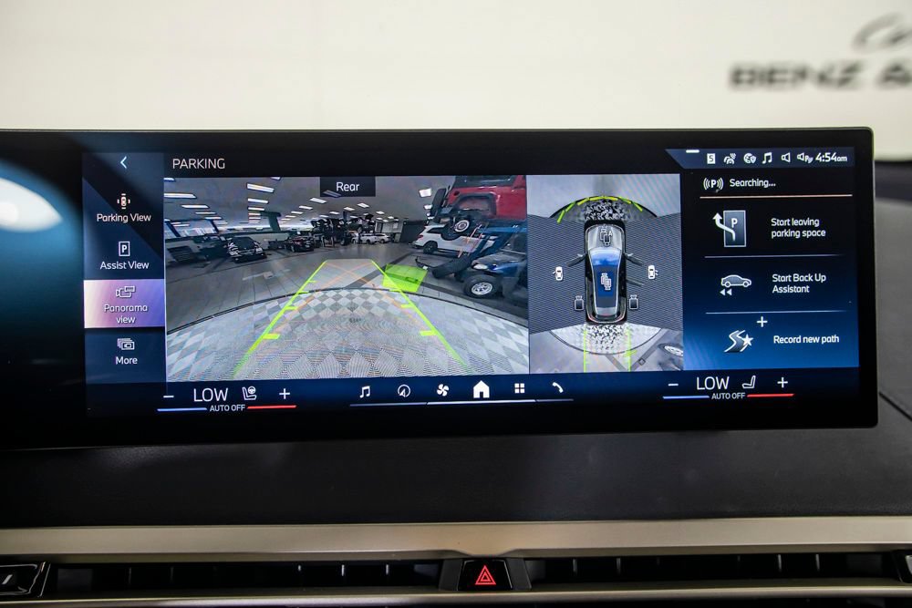 Used 2024 BMW iX xDrive50 AWD/4WD image 27