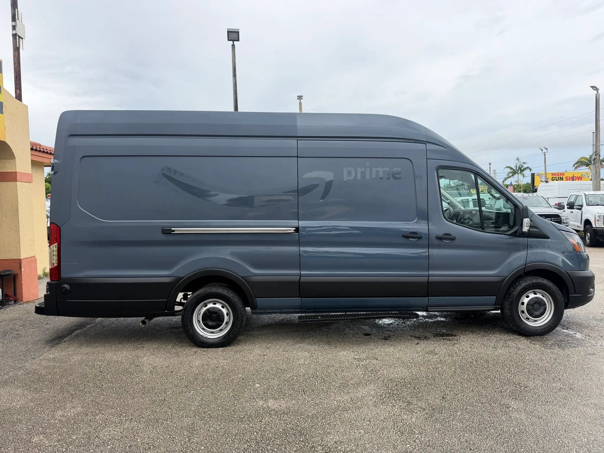 Used 2020 Ford Transit 250 148 High Roof Extended RWD image 6