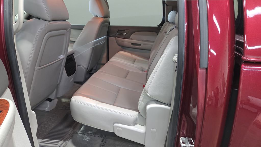 Used 2013 Chevrolet Silverado 1500 LTZ w/ LTZ Plus Package image 19