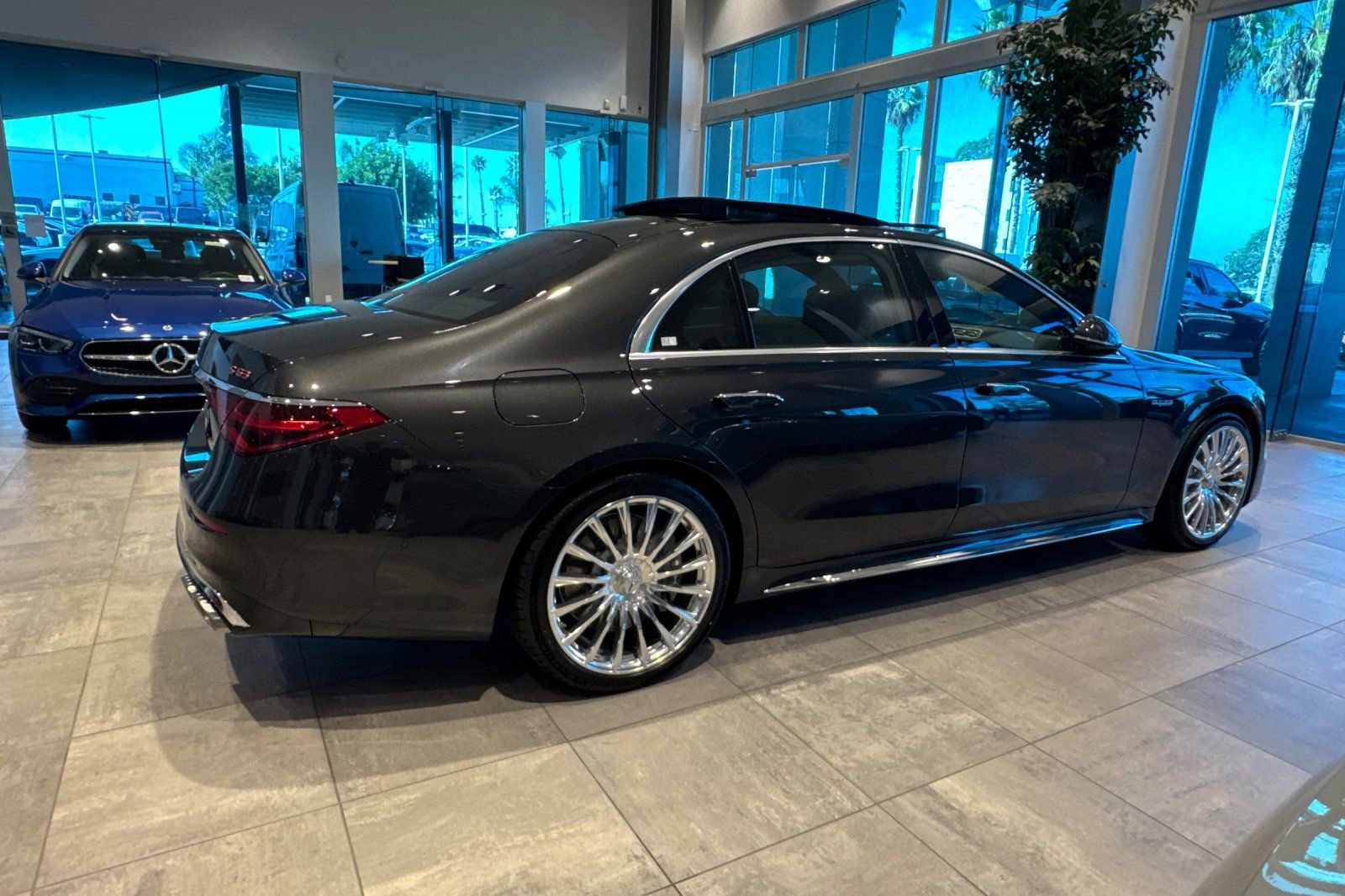 New 2026 Mercedes-Benz S 63 AMG S image 4