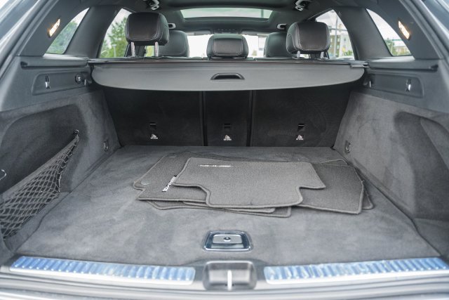 Used 2019 Mercedes-Benz GLC 300 4MATIC image 12