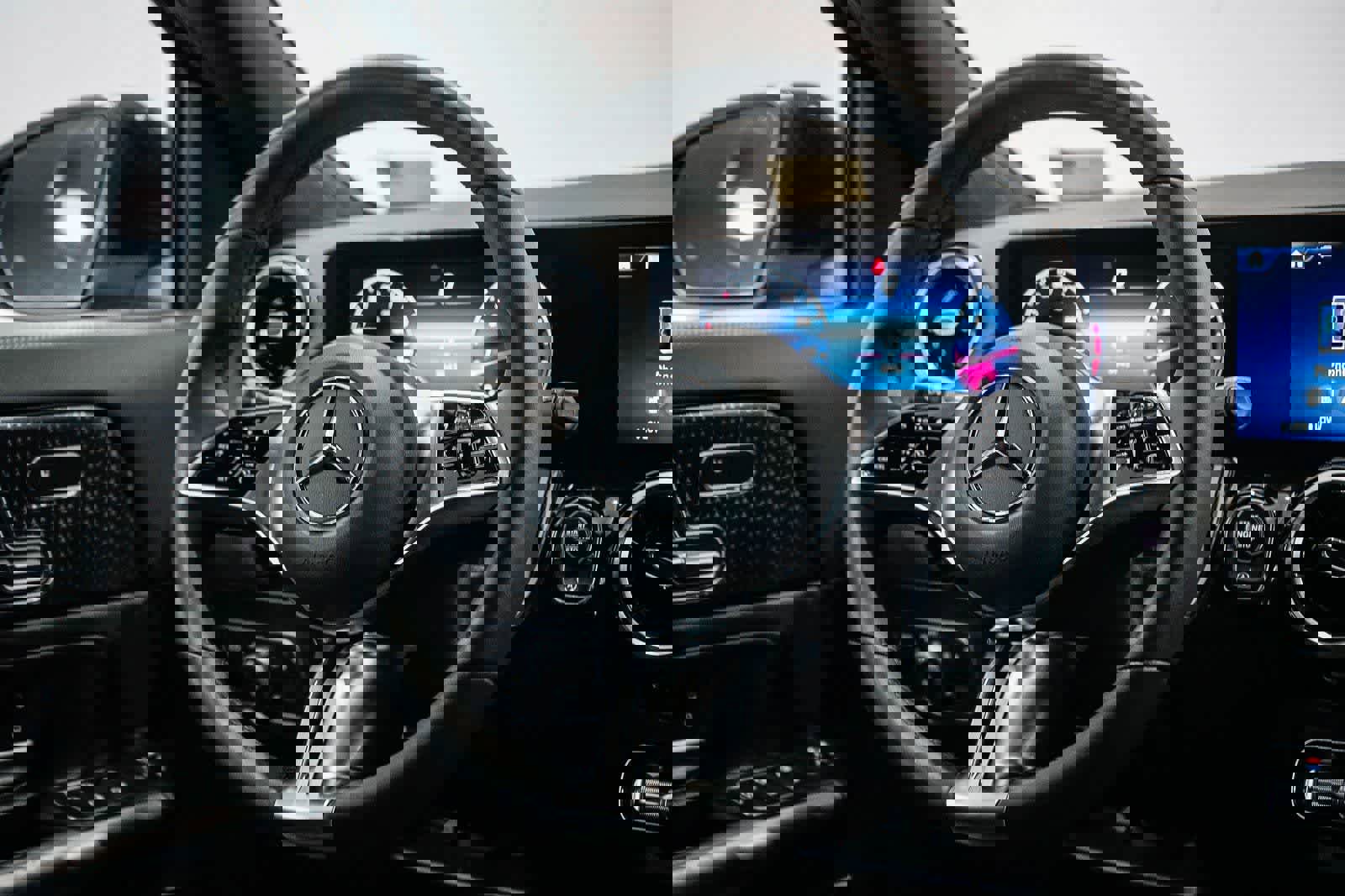 Used 2026 Mercedes-Benz GLA 250 image 14