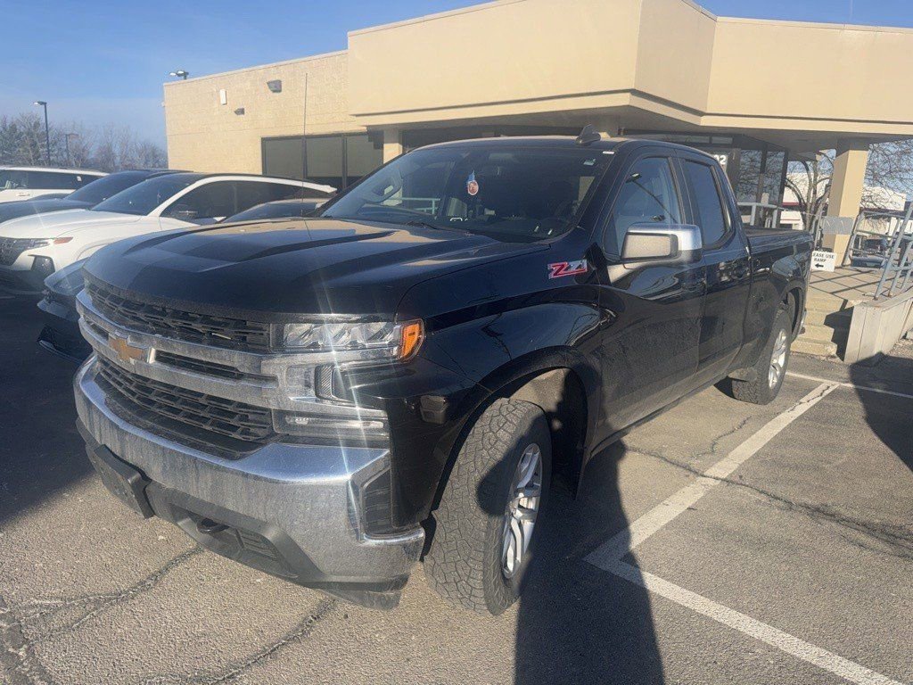 Used 2020 Chevrolet Silverado 1500 LT w/ All-Star Edition image 1