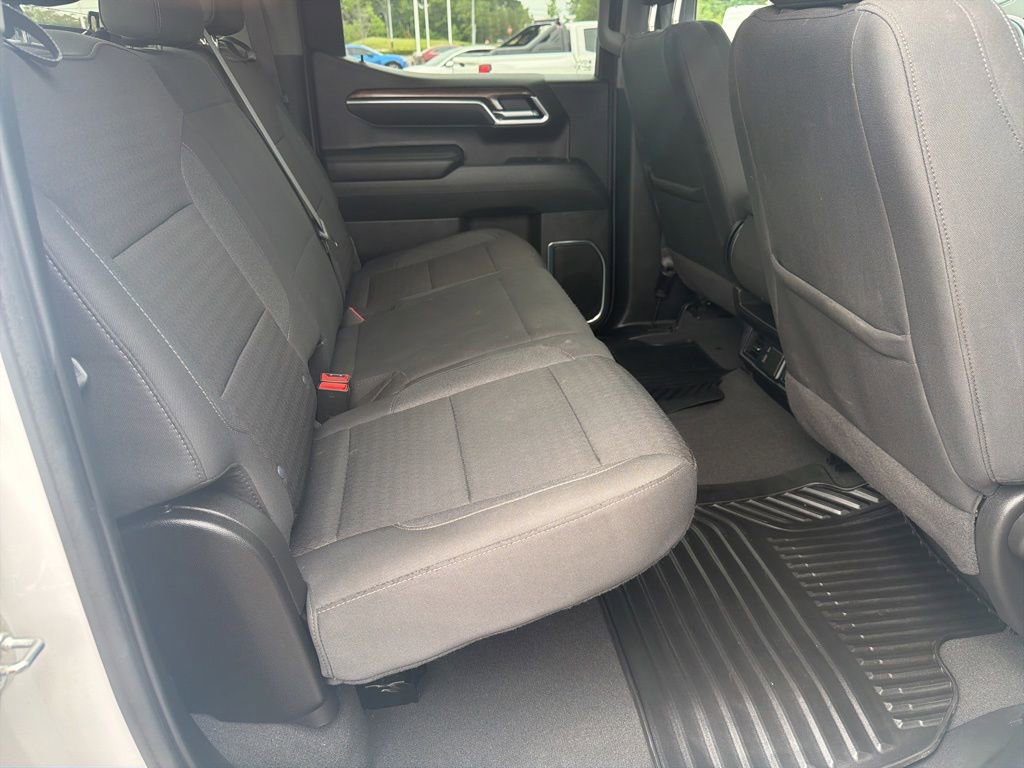 Used 2025 Chevrolet Silverado 1500 LT RWD image 11