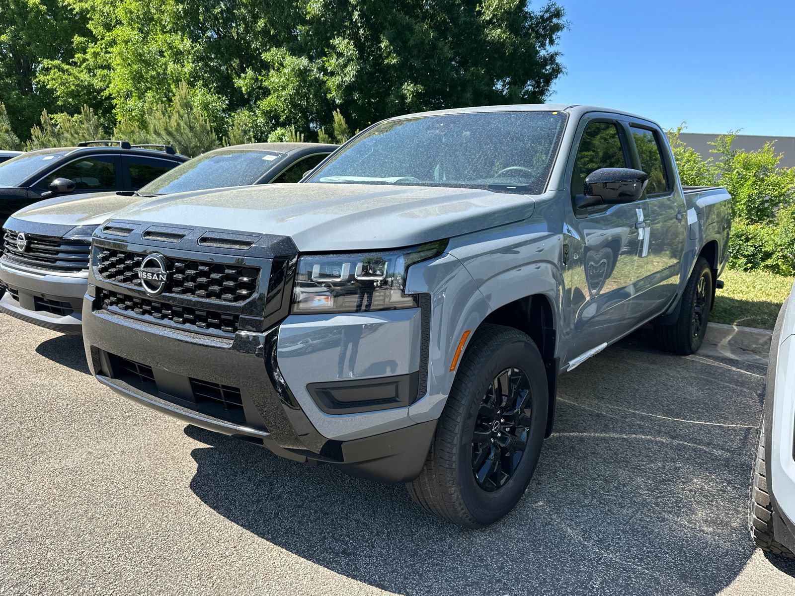 New 2026 Nissan Frontier SV w/ Tow Package