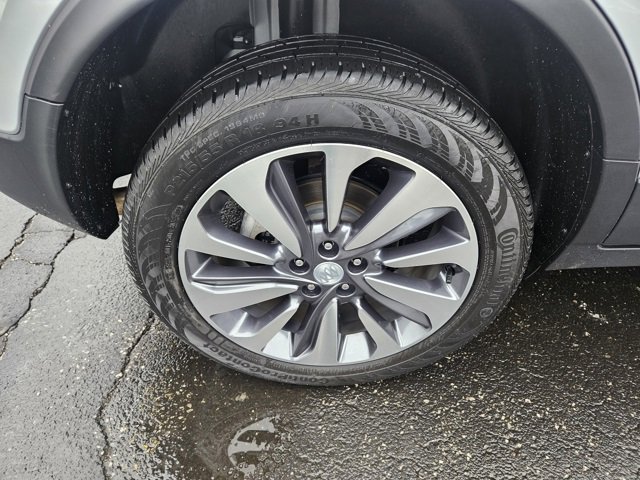 Certified 2022 Buick Encore Preferred w/ Safety Package image 23