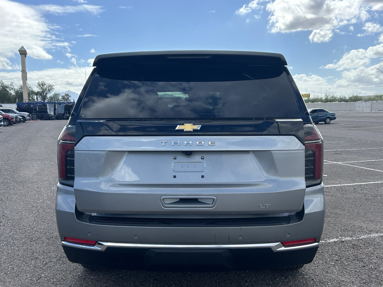 Used 2025 Chevrolet Tahoe LT AWD/4WD image 4