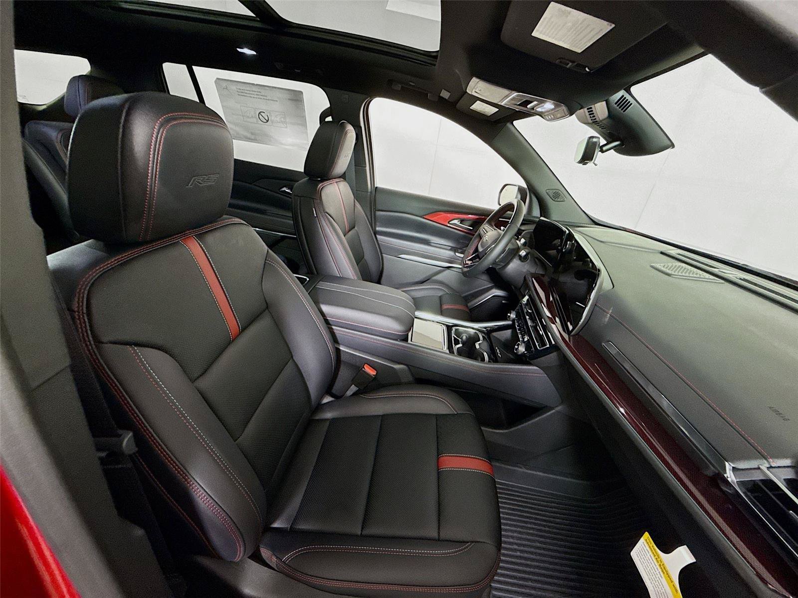 New 2026 Chevrolet Traverse RS w/ LPO, Floor Liner Package AWD/4WD image 24