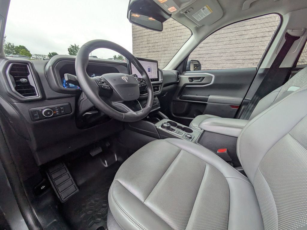 Used 2025 Ford Bronco Sport Badlands AWD/4WD image 16