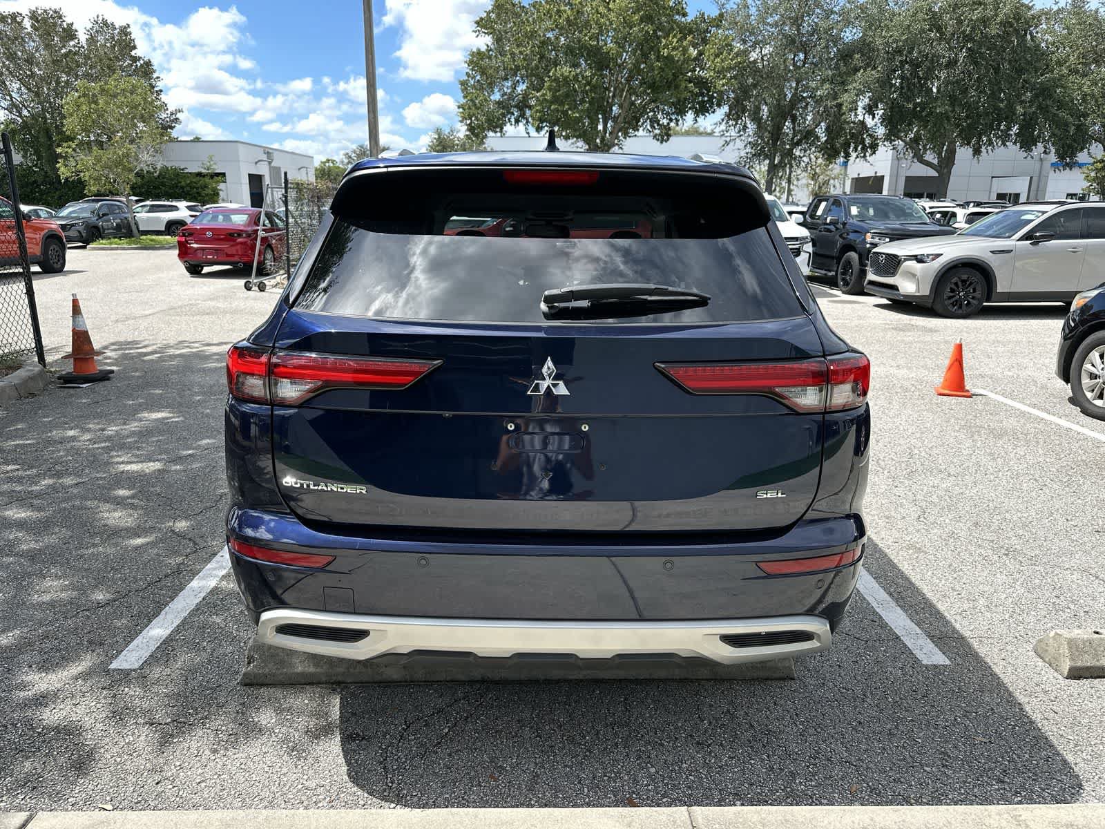 Used 2024 Mitsubishi Outlander SEL FWD image 7