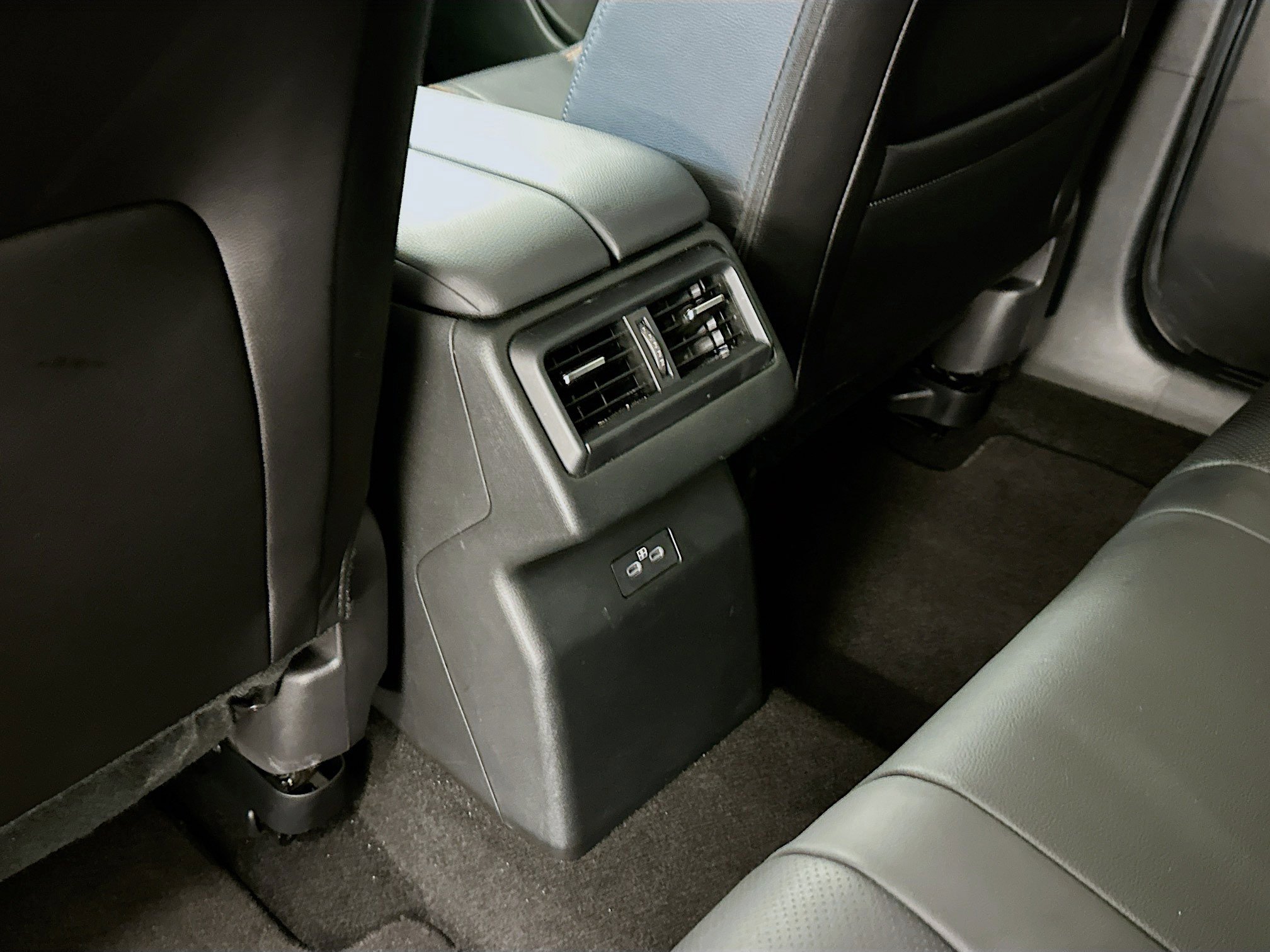 Used 2025 MAZDA CX-50 AWD 2.5 Hybrid w/ Premium Pkg image 29