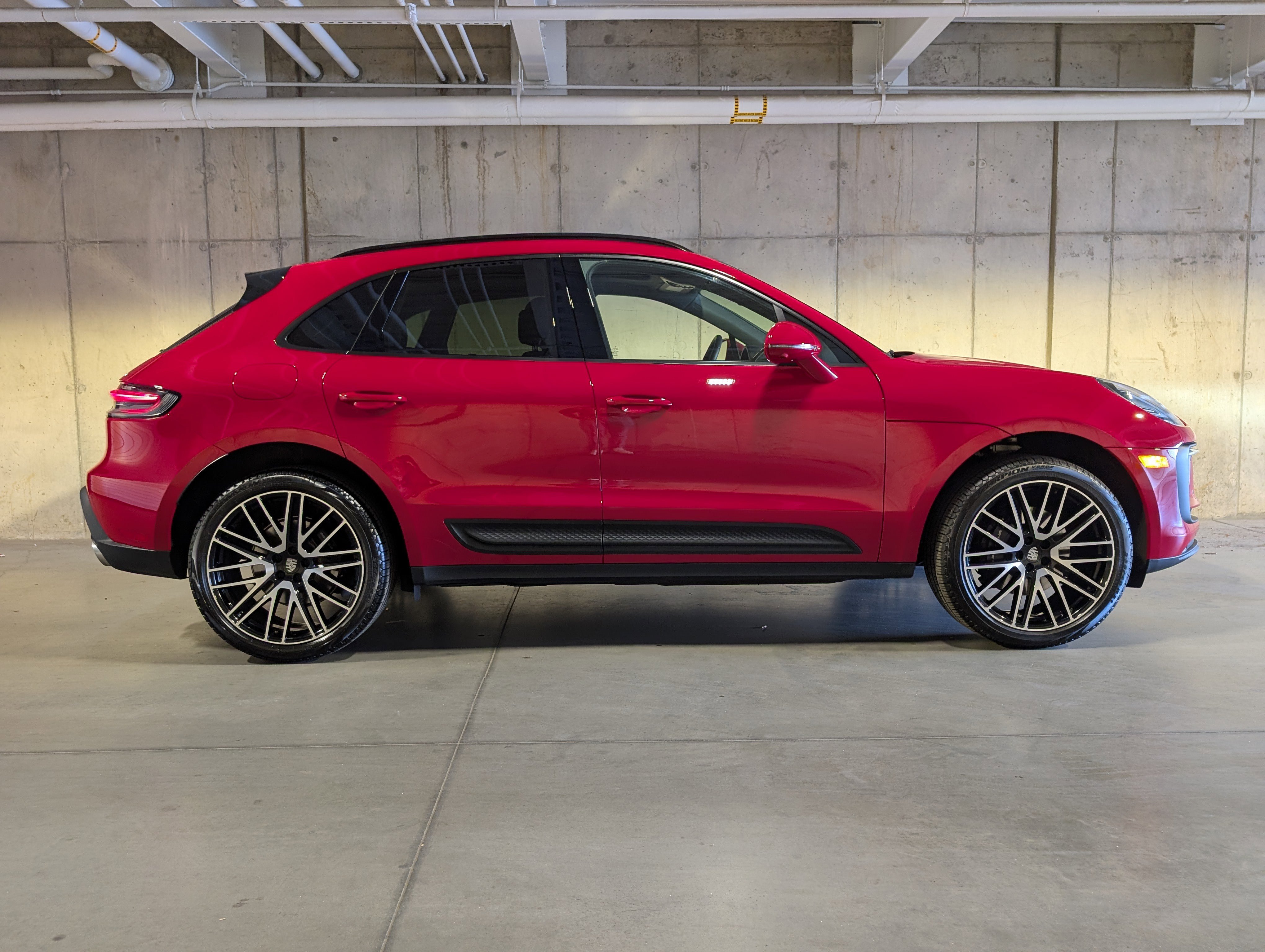 Certified 2026 Porsche Macan image 10