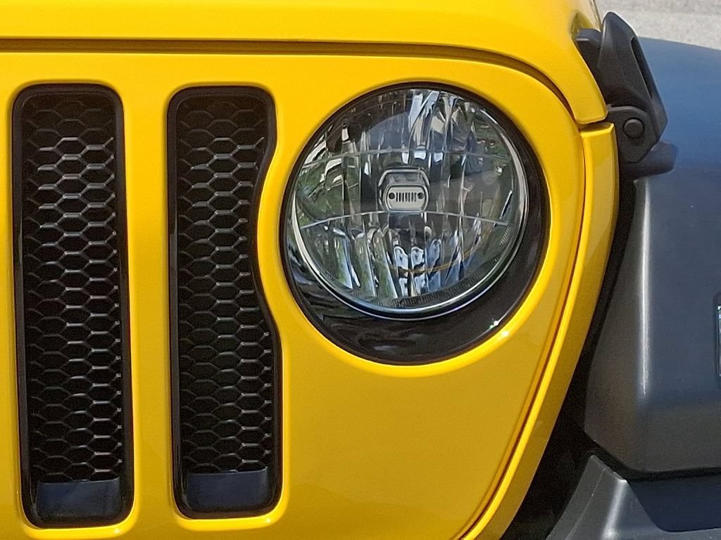 Used 2021 Jeep Wrangler Unlimited Sport AWD/4WD image 12