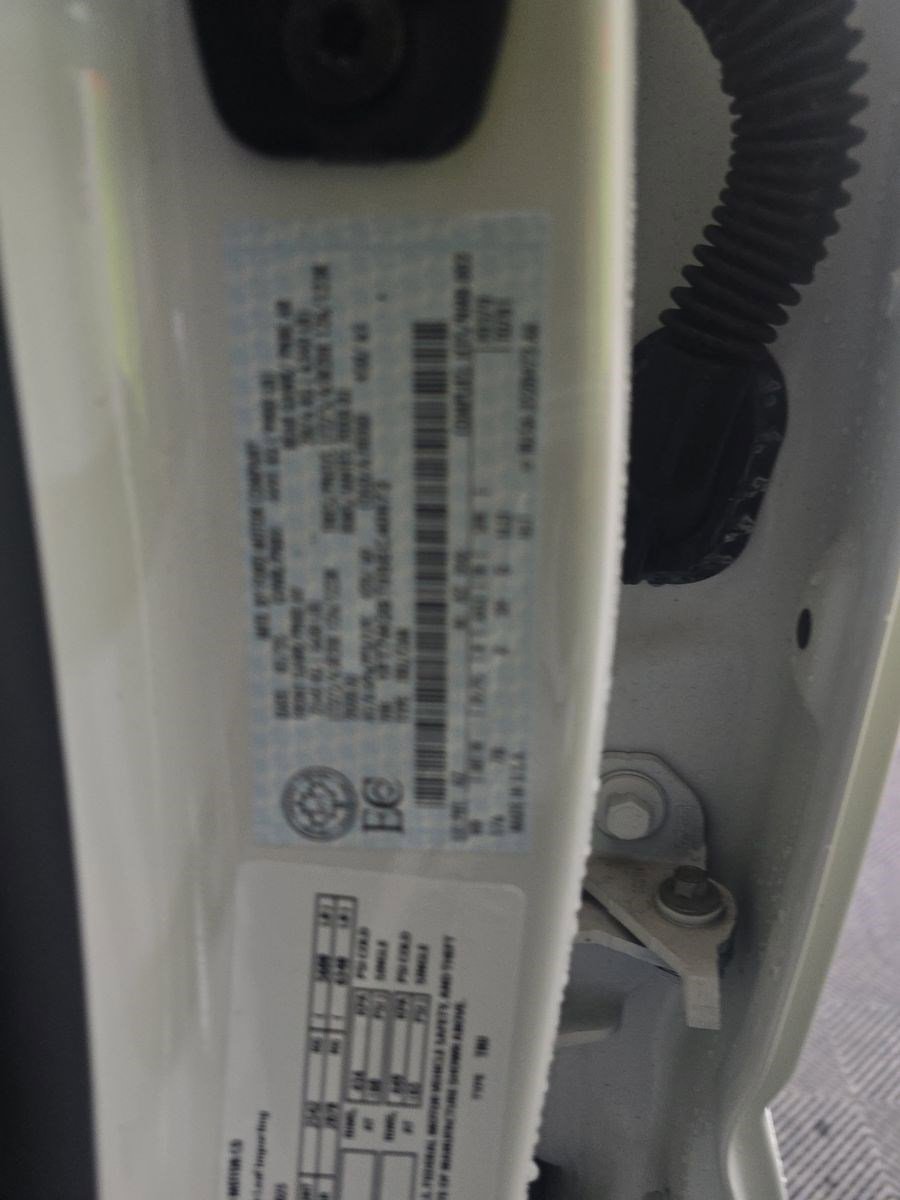 Used 2025 Ford F250 Platinum image 13