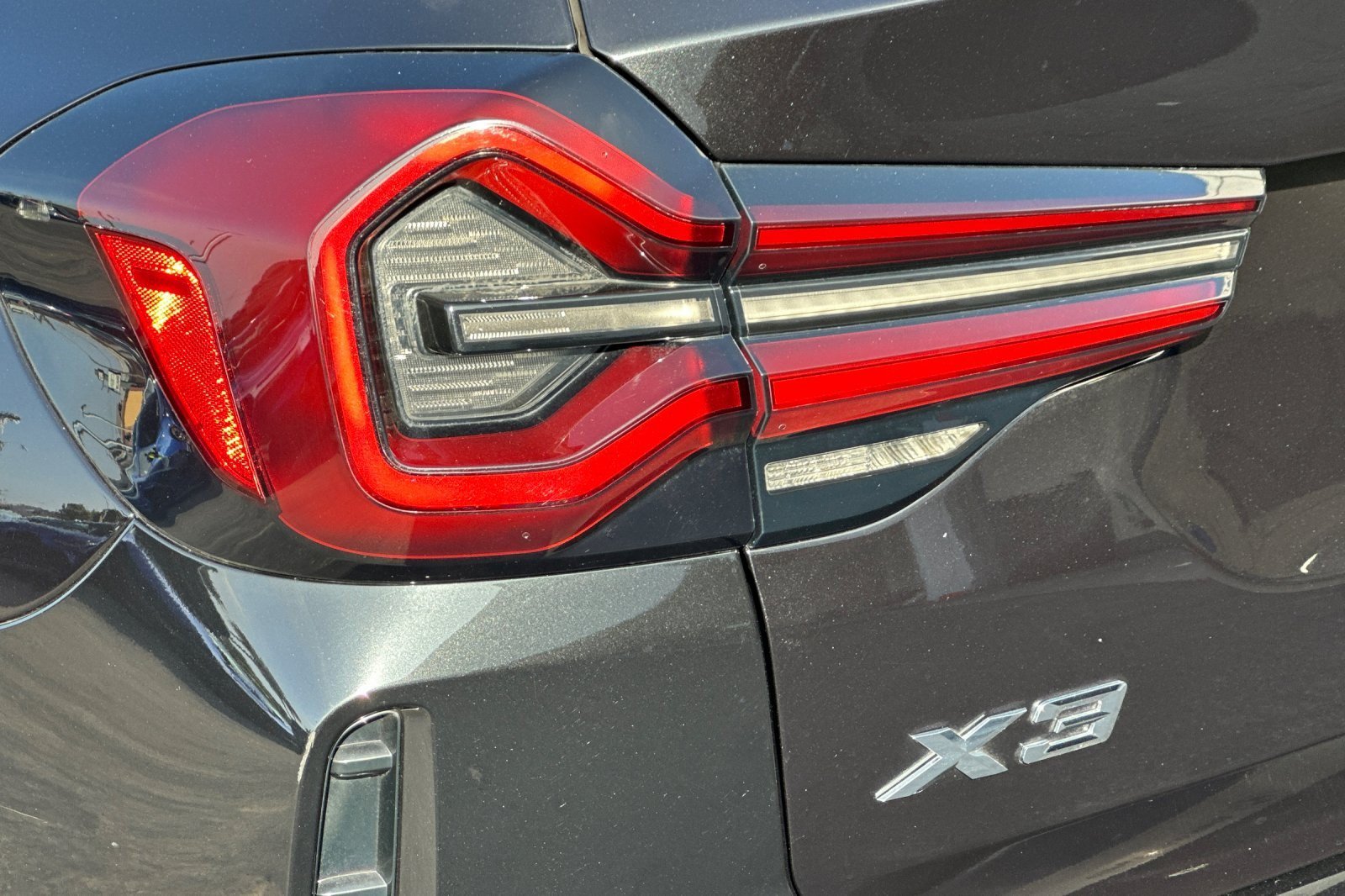 Used 2024 BMW X3 sDrive30i w/ M Sport Package RWD image 27