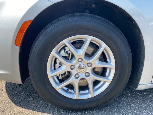Used 2024 Chrysler Pacifica Touring-L FWD image 20