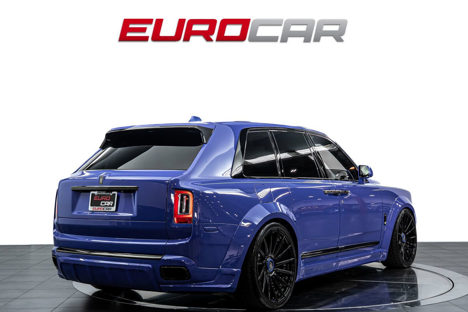 Used 2021 Rolls-Royce Cullinan Black Badge AWD/4WD image 6