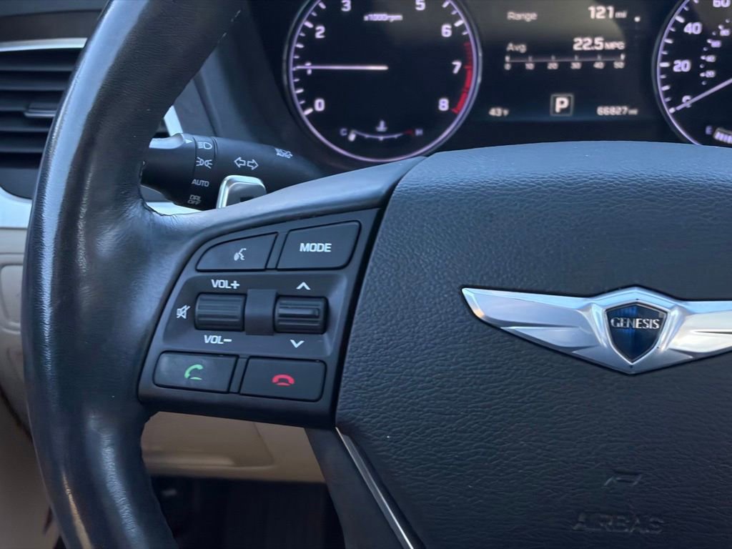 Used 2015 Hyundai Genesis 3.8 w/ Option Group 04 image 16