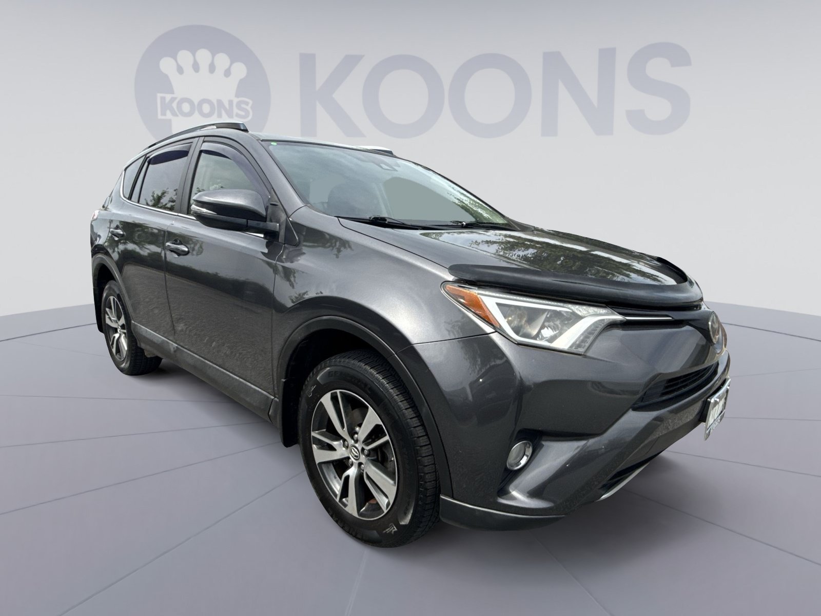 Used 2018 Toyota RAV4 XLE w/ Plus Extra Value Package AWD/4WD image 10
