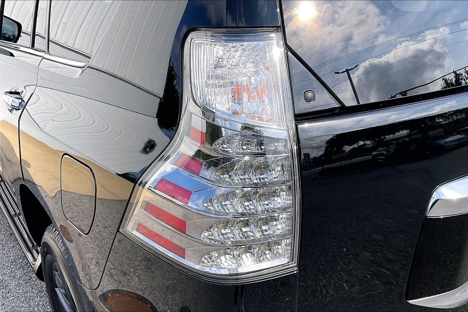 Used 2023 Lexus GX 460 Premium w/ Premium Package AWD/4WD image 34