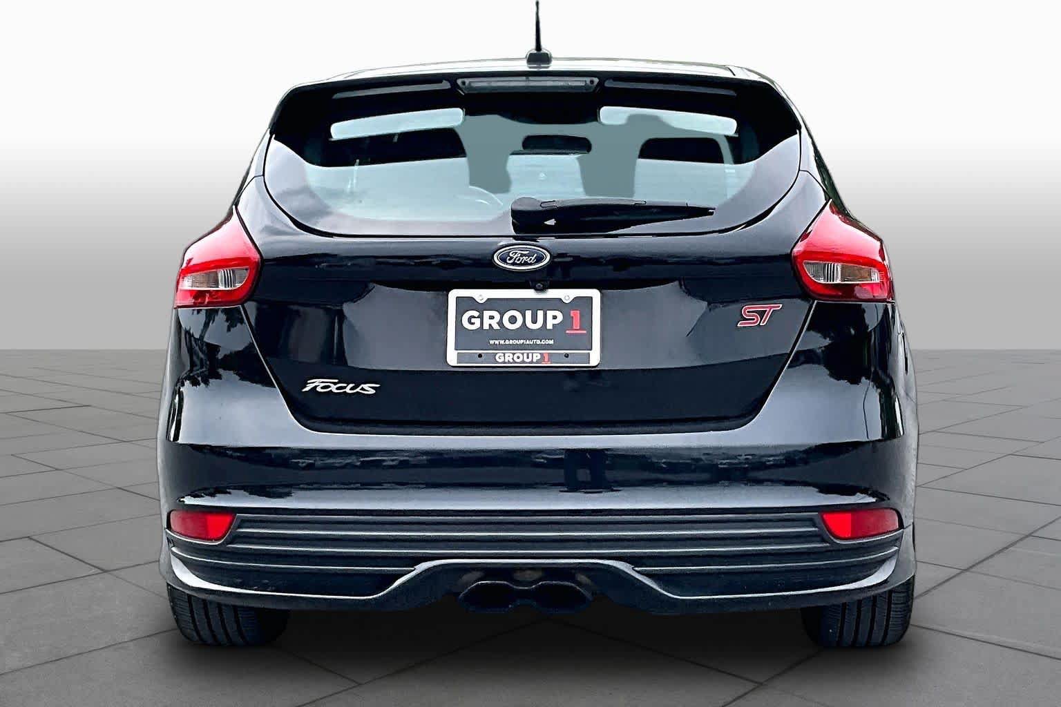 Used 2016 Ford Focus ST FWD image 5