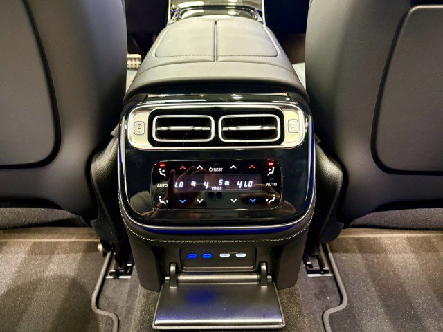 New 2026 Mercedes-Benz S 63 AMG S image 31