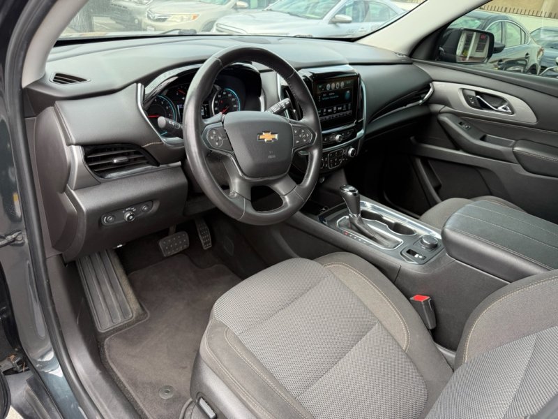Used 2018 Chevrolet Traverse LT AWD/4WD image 17